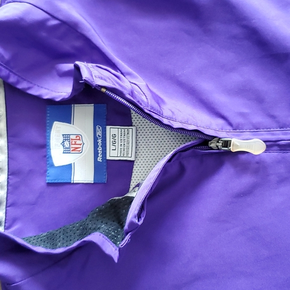 Vintage Minnesota Vikings Windbreaker - Picture 3 of 8
